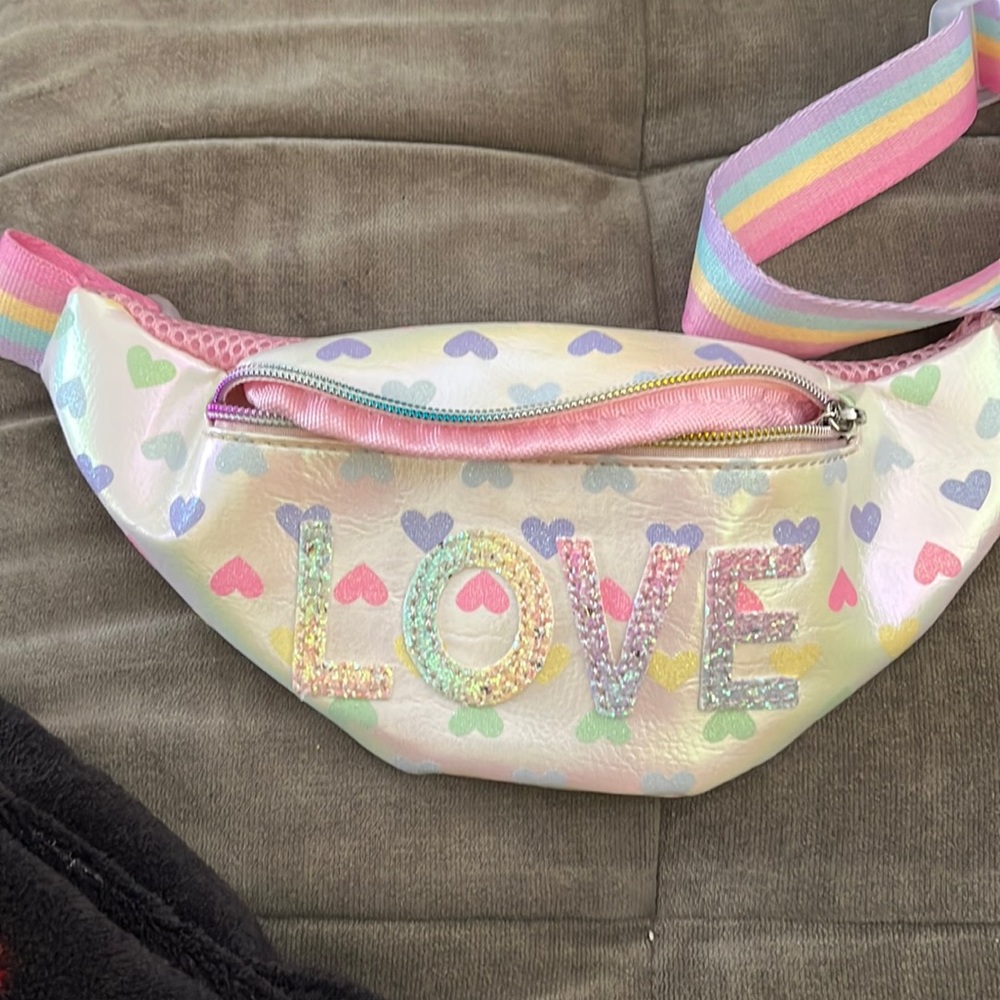 LOVE Fanny pack